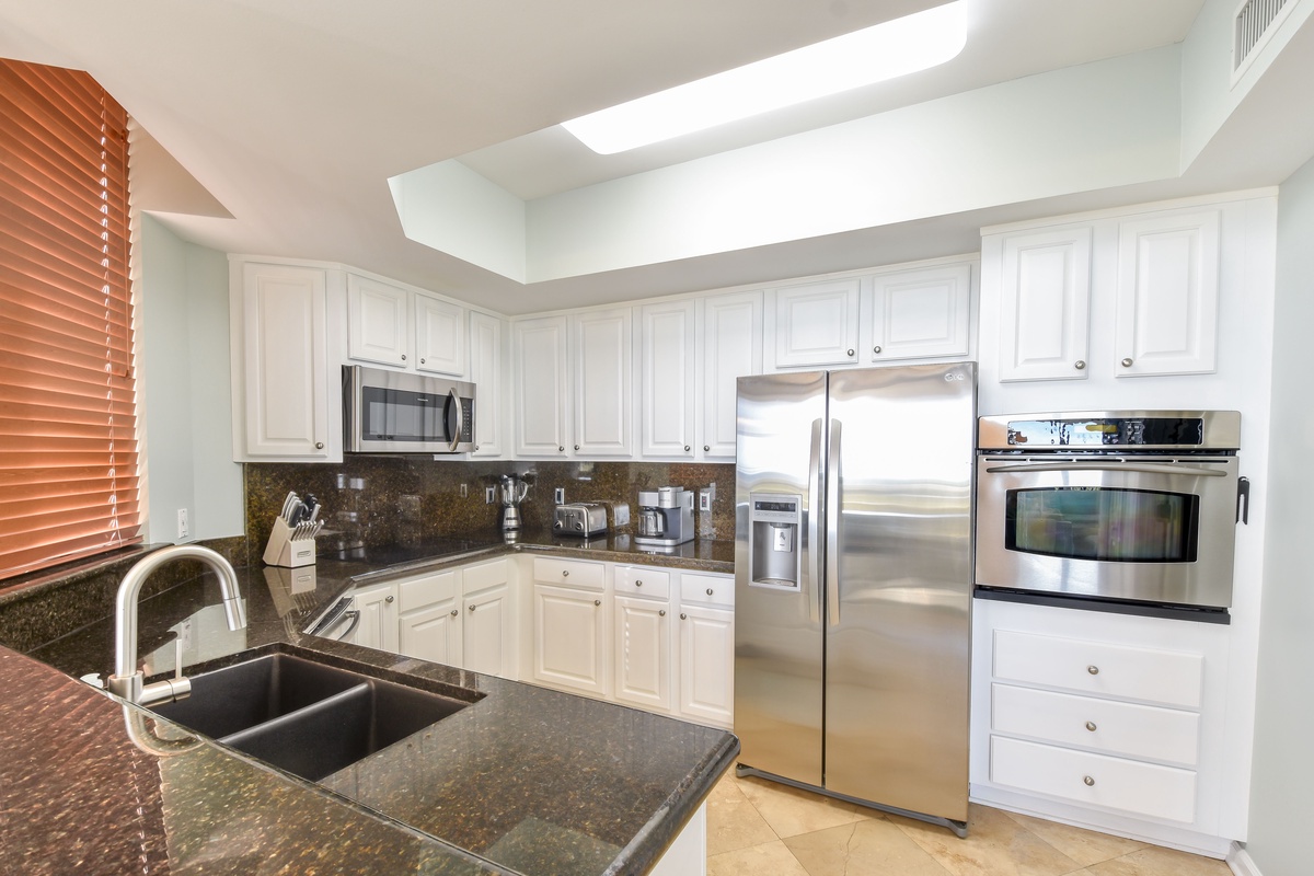 Silver Beach Towers West 106- Kitchen