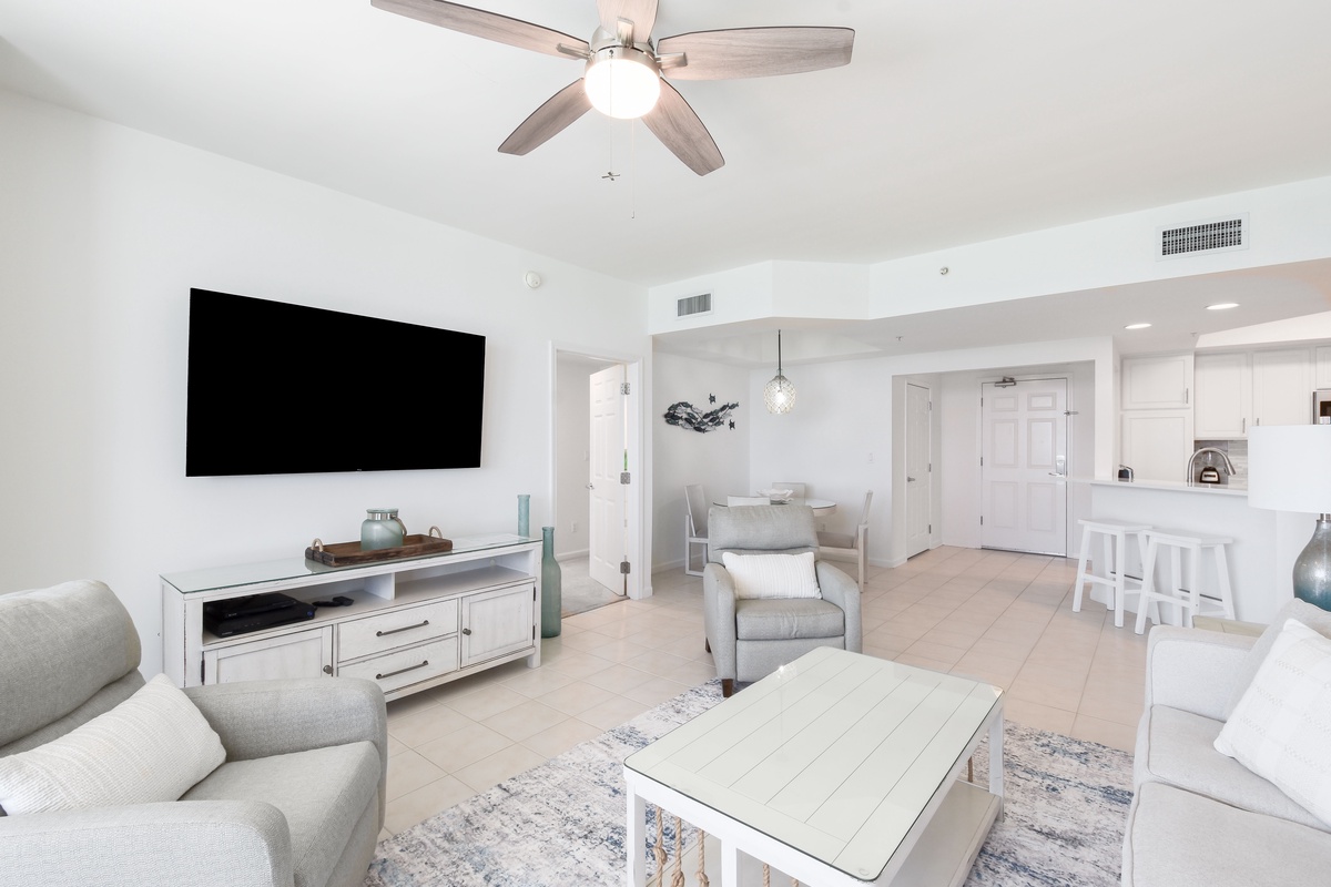 Silver Beach Towers East 1102 - Open Floor Plan