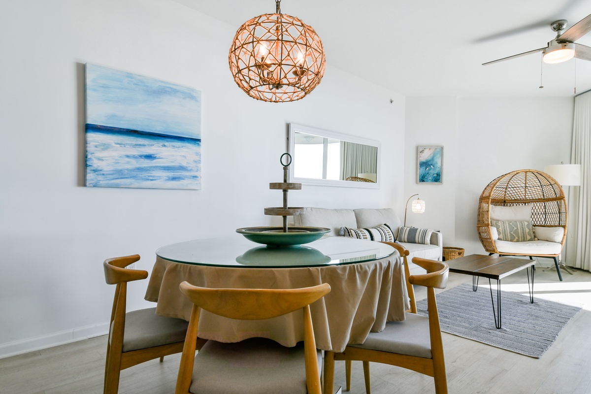 The Palms of Destin 11108- Dining Area