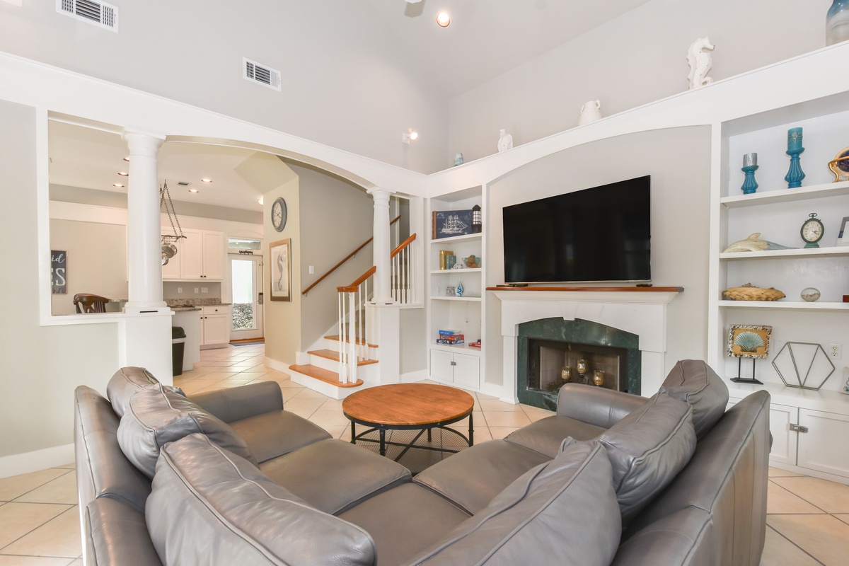 Griffins Getaway- Living Area