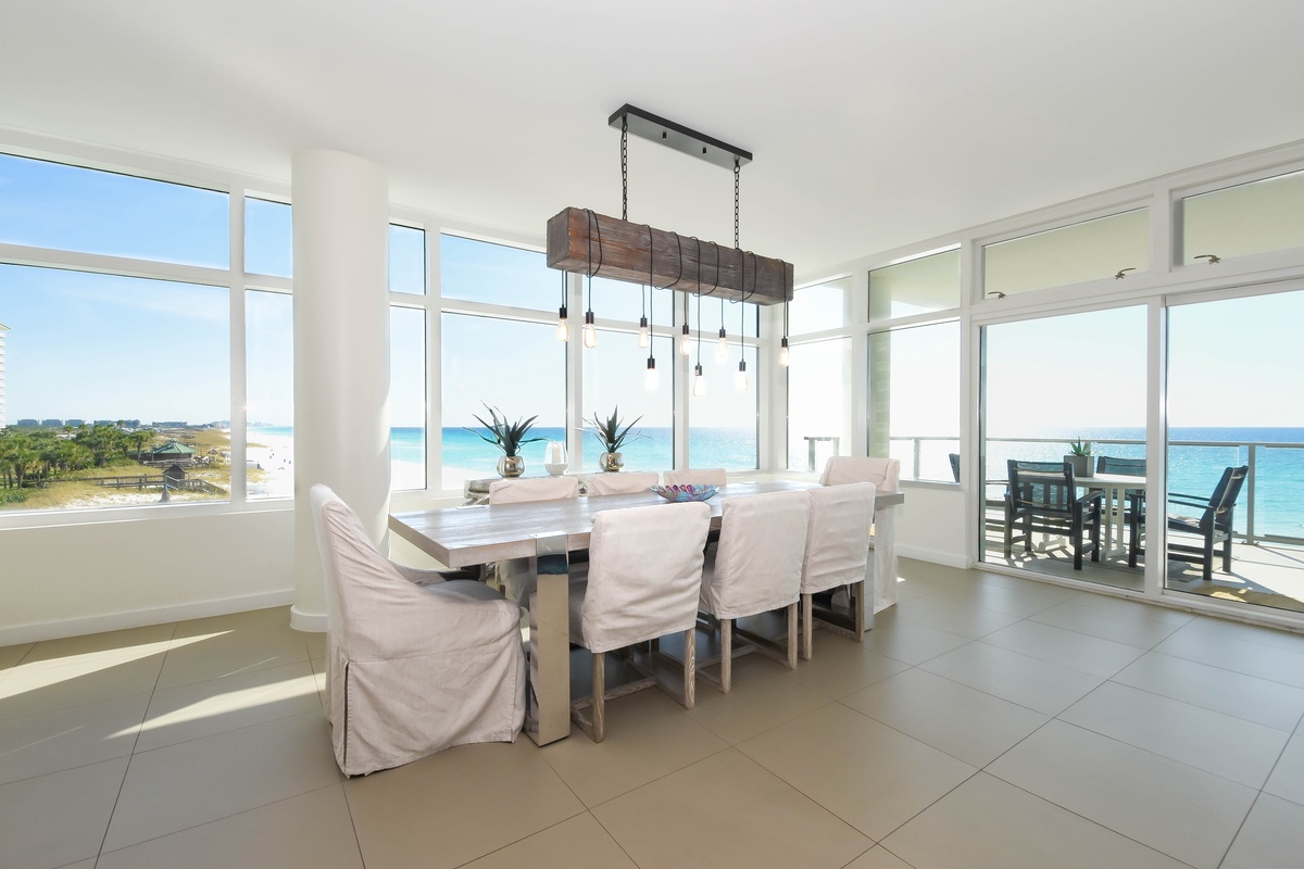 1900 Ninety Eight 401 - Dining Table