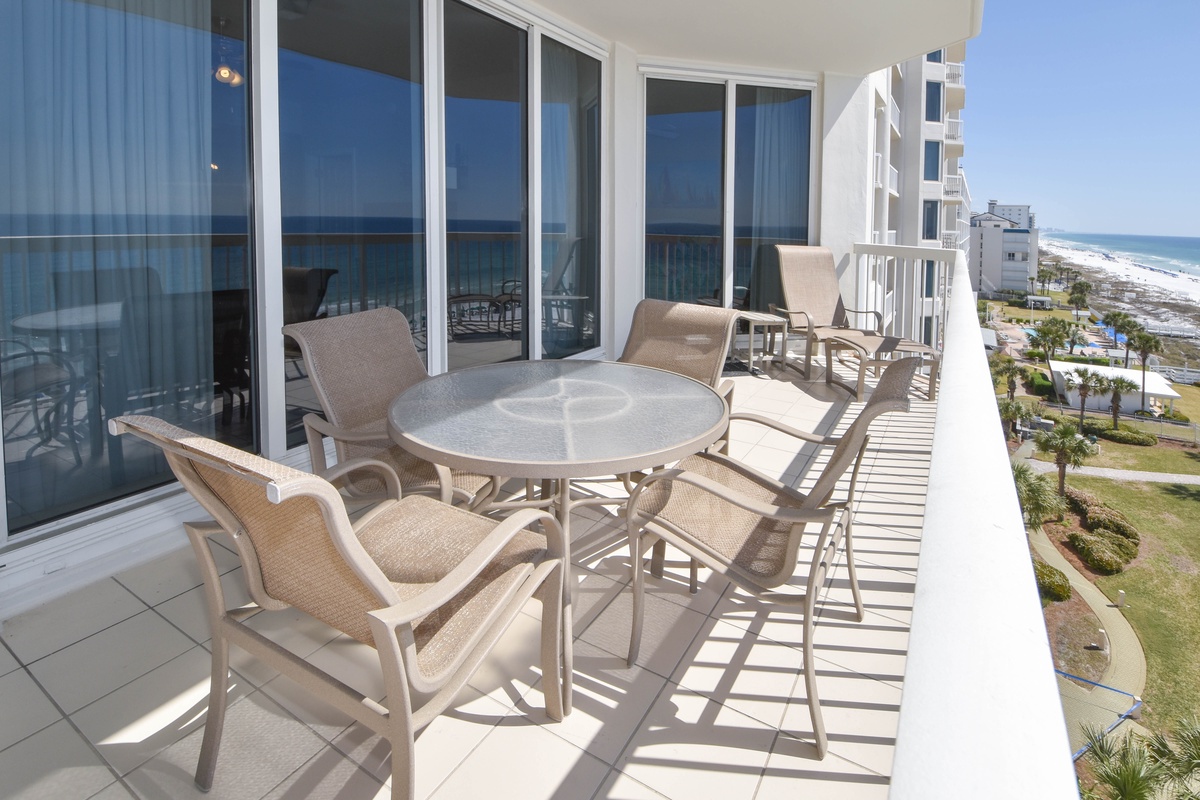 Silver Beach Towers East 705 - Balcony Seating