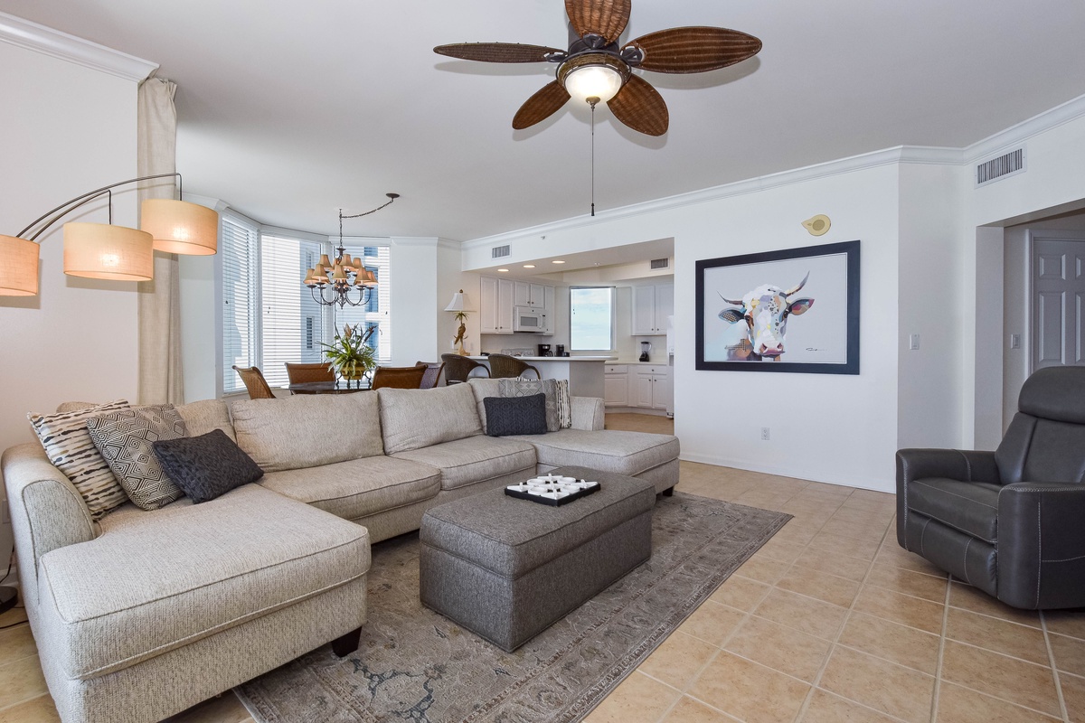 Silver Beach Towers E1006