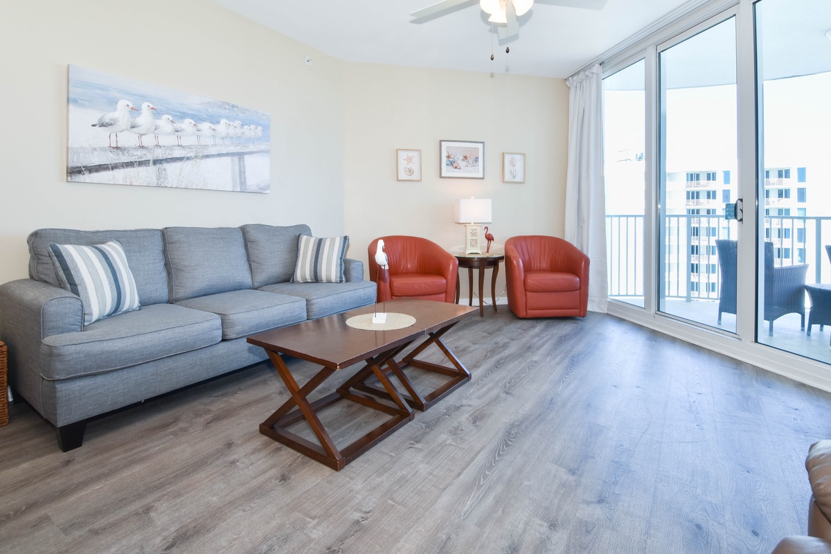 The Palms of Destin 21003 - Living Area