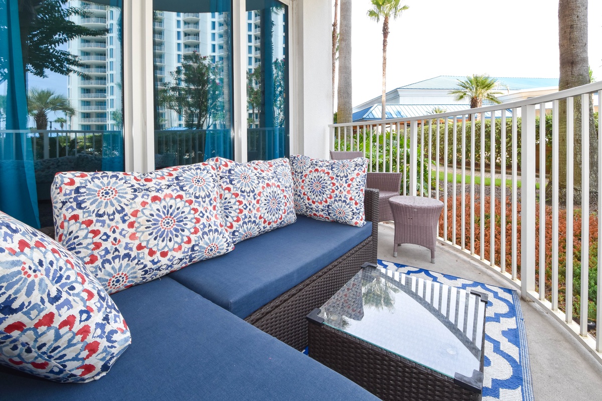 The Palms of Destin 2107 - Patio Seating