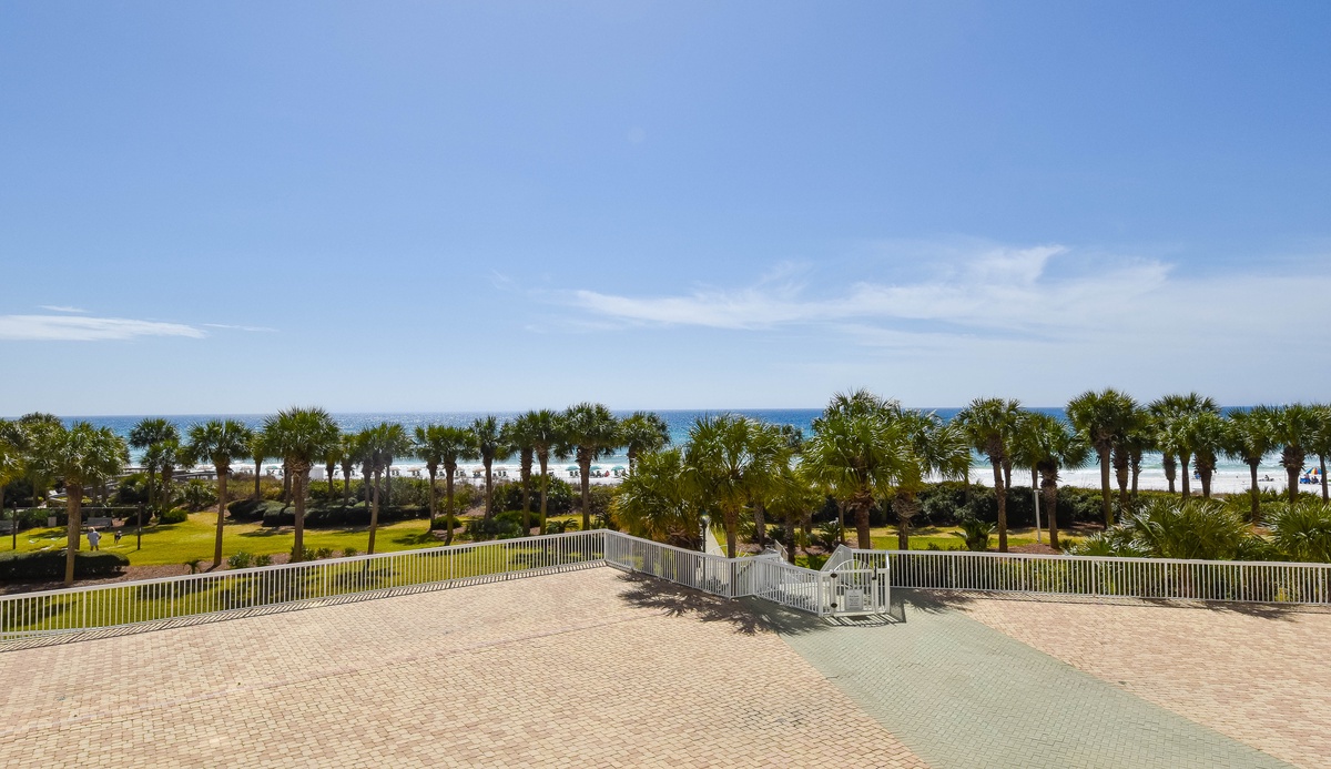 Silver Shells St. Maarten 304 - Balcony View