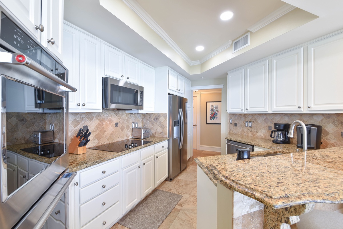 Silver Beach Towers West 903 - Fully Equipped Kitchen