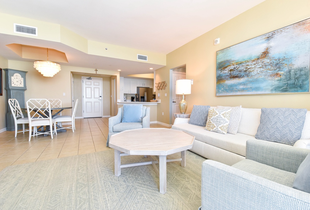 Silver Beach Towers W702