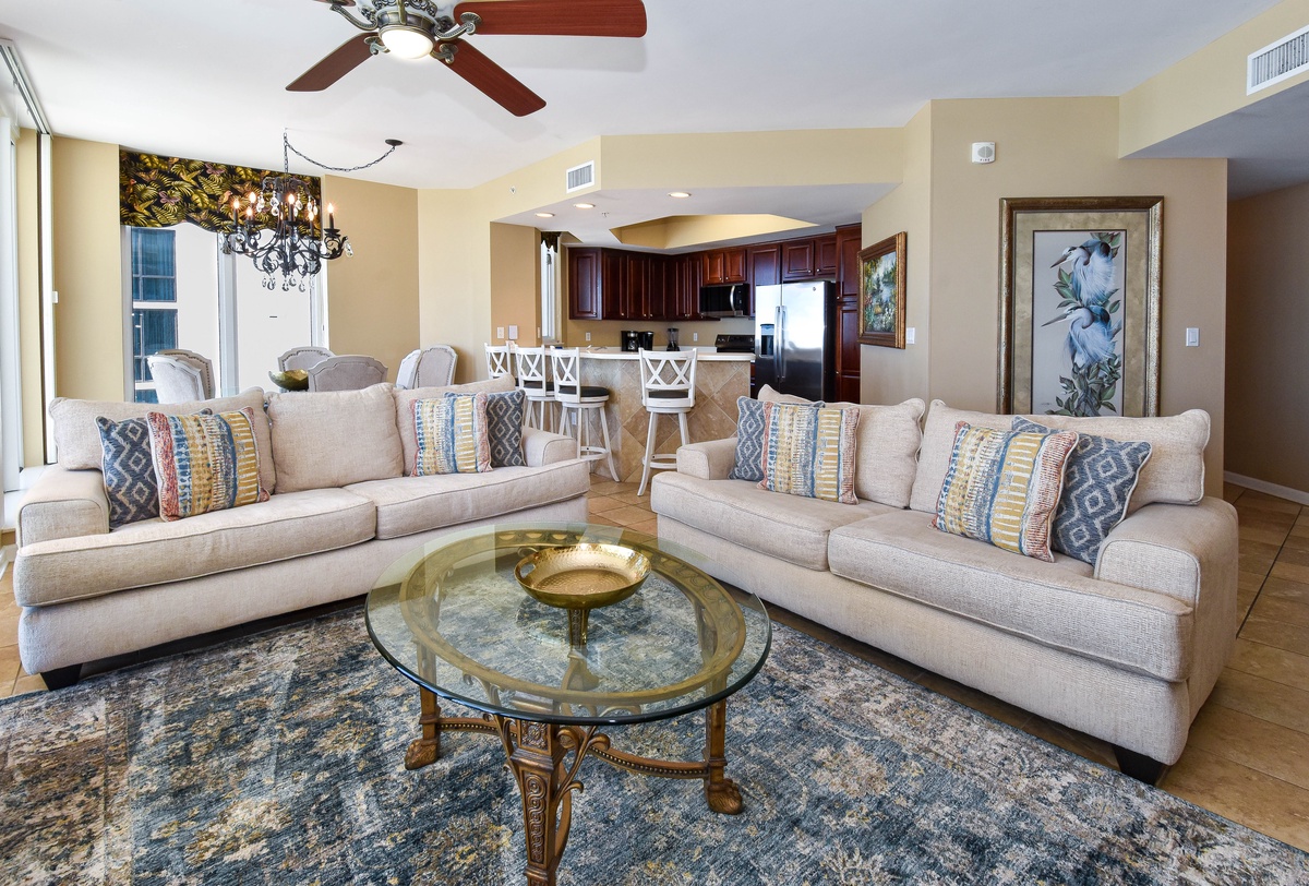 Silver Beach Towers West 806 - Living Area