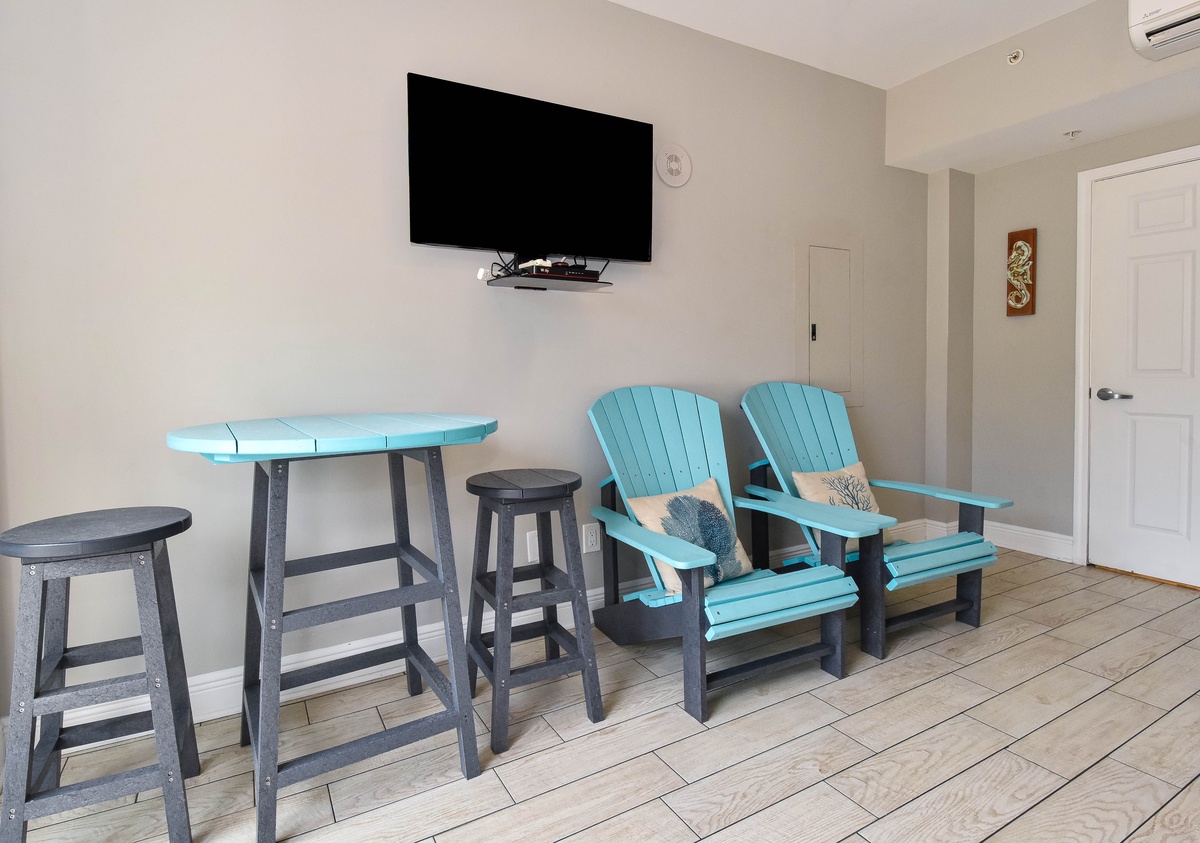 Silver Shells St. Maarten Cabana 14 - Seating Are with TV