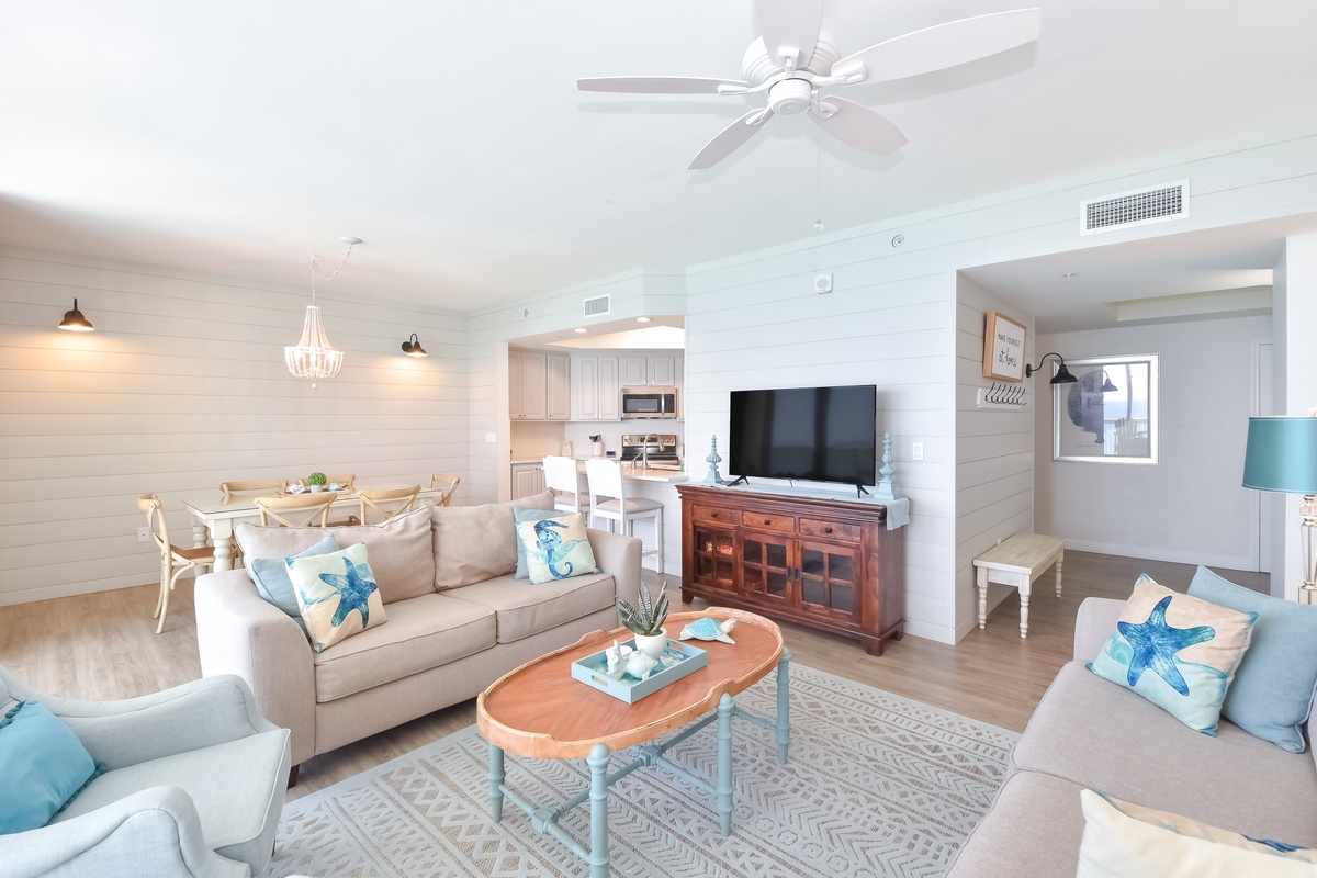 Silver Beach Towers West 1403 - Living Area