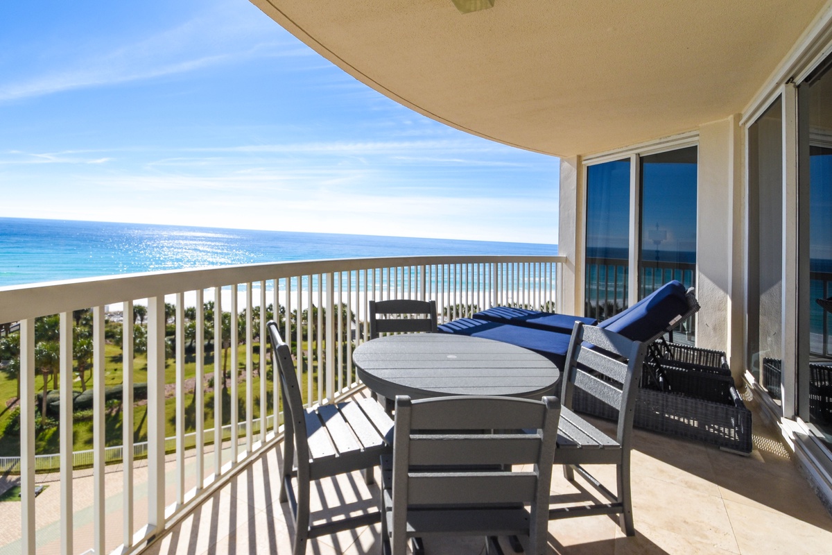 Silver Shells St. Maarten 702 - Balcony