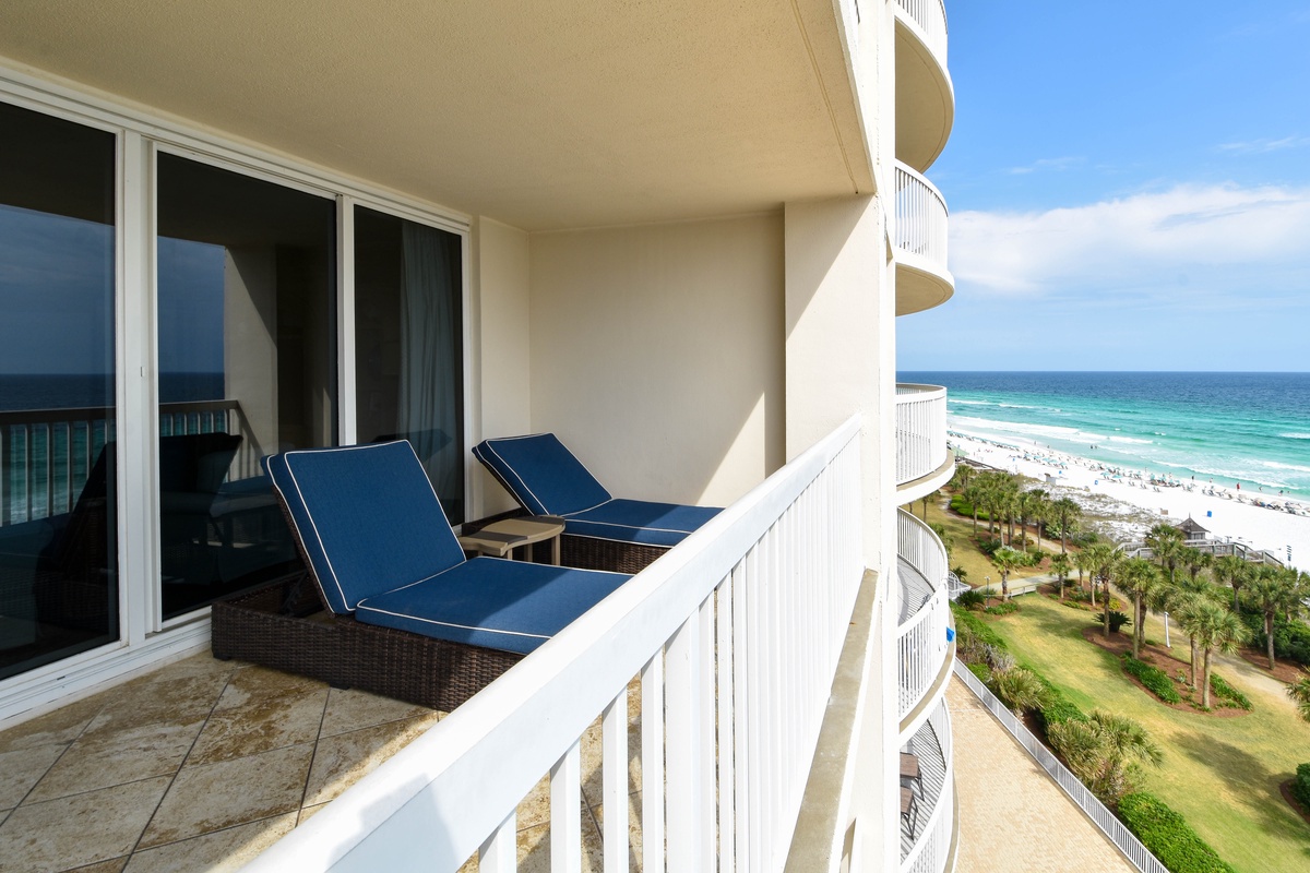 Silver Shells St. Maarten 808 - Balcony with View