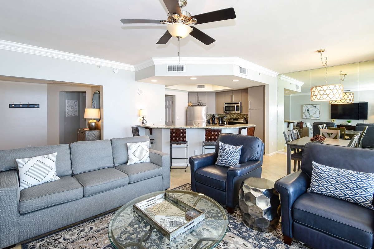 Silver Beach Towers E404