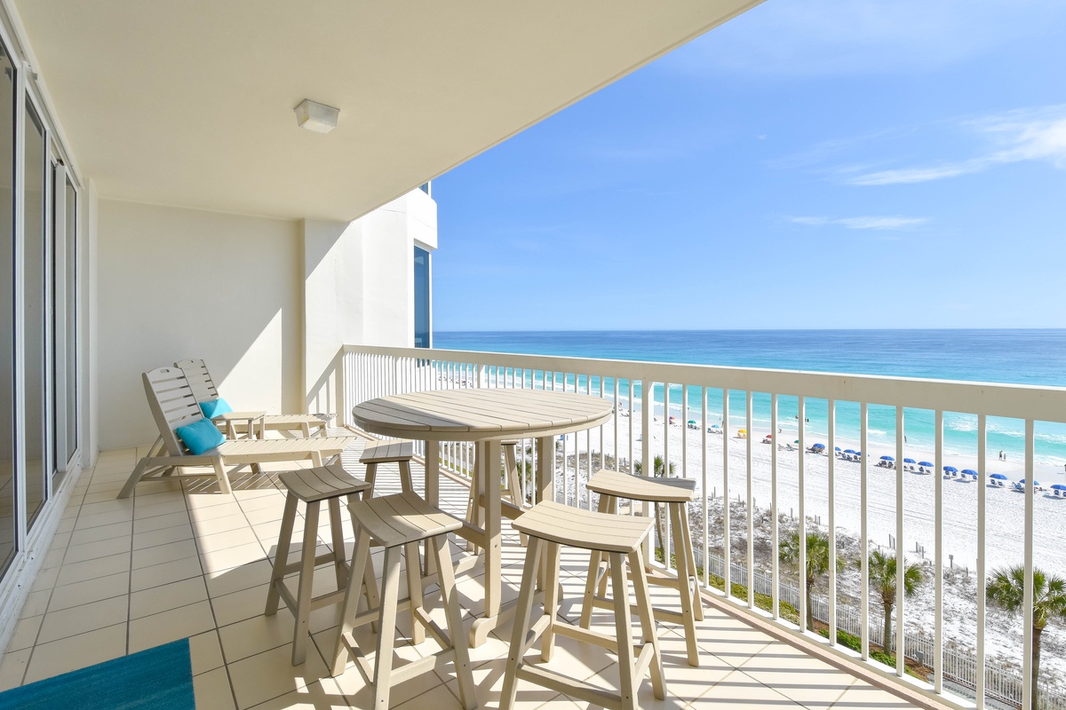 Silver Beach Towers E703 - Balcony