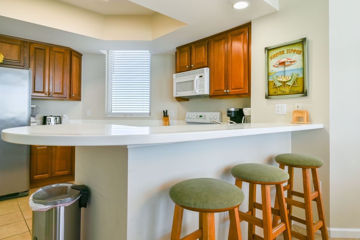 Silver Beach Towers West 601 - Breakfast Bar
