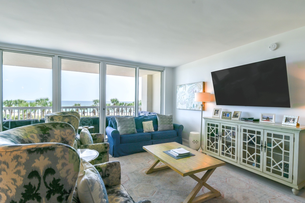 Silver Shells St. Maarten 305- Living Area