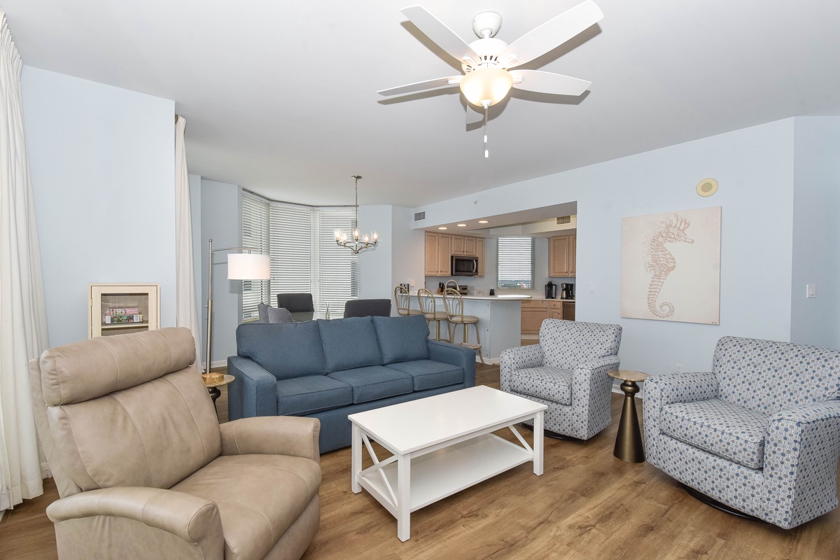 Silver Beach Towers E606