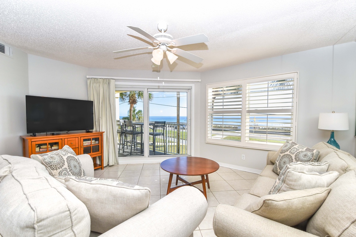 Maravilla 2205- Living Area