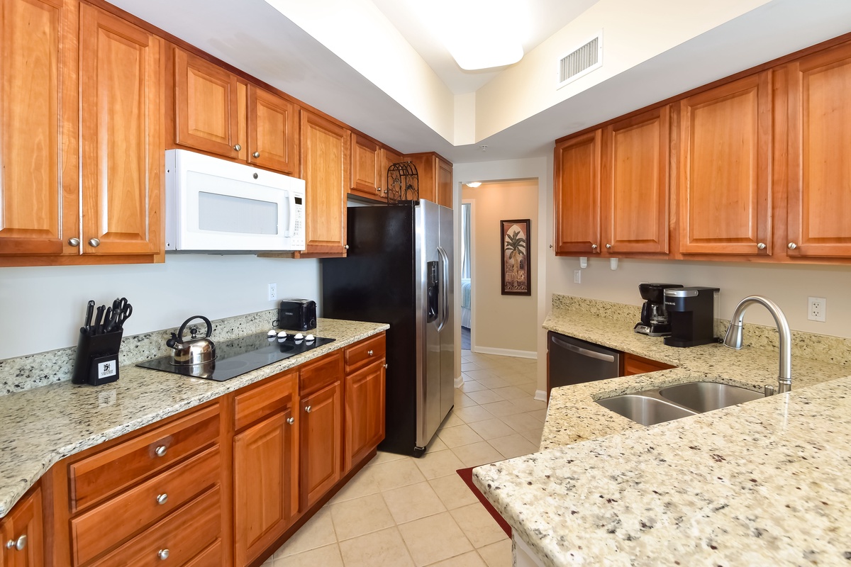 Silver Beach Towers West 1603- Fully Equipped Kitchen