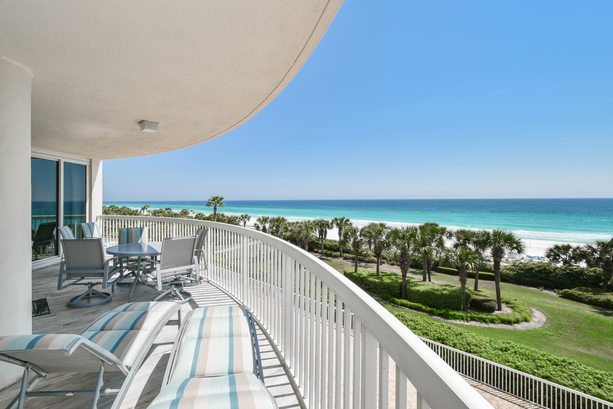 Silver Shells St. Maarten 407- Balcony