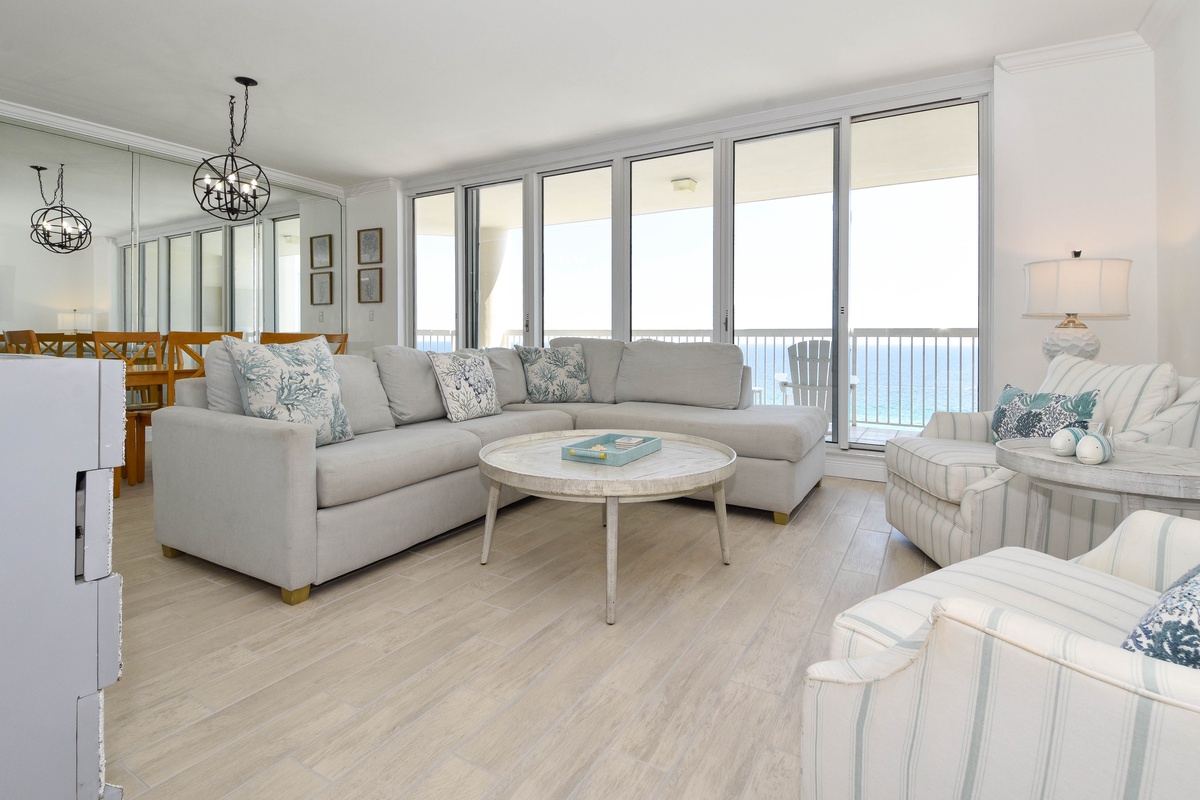 Silver Beach Towers W1404