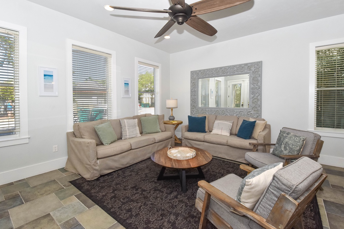 Crystal Gold - Living Area