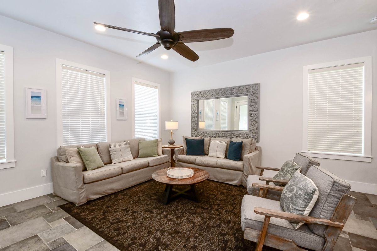 Crystal Gold - Living Area