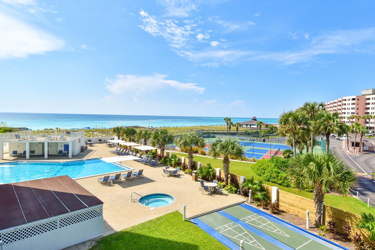 Inlet Reef Club 211- Balcony View