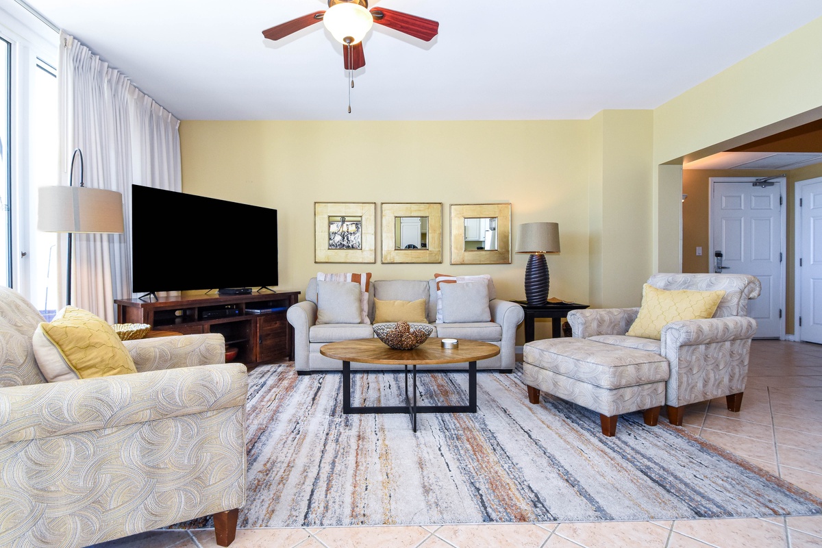 Silver Beach Towers E604