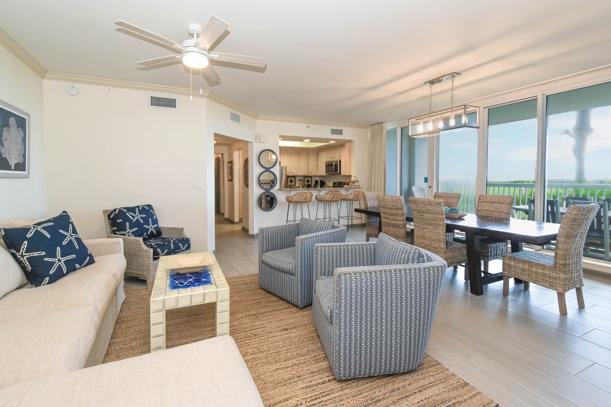 Silver Beach Towers E102
