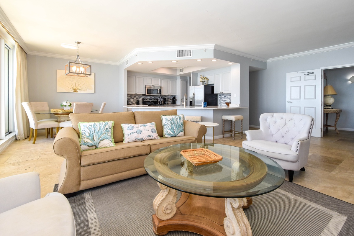 Silver Shells St. Maarten 1204 - Living Area