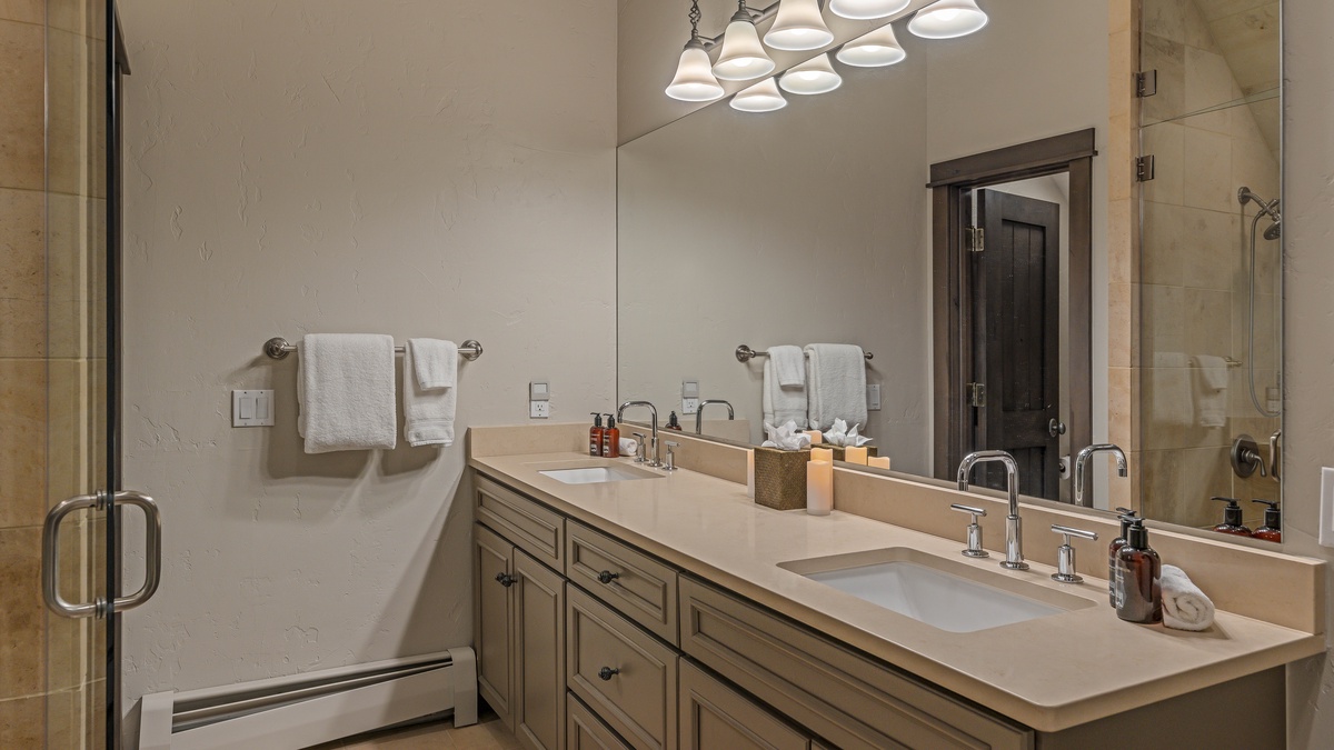 Bedroom 1, Upper Level - Primary ensuite with dual vanity sinks