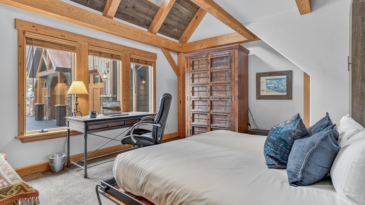 Bedroom 2, Main Level - King bedroom 2nd level