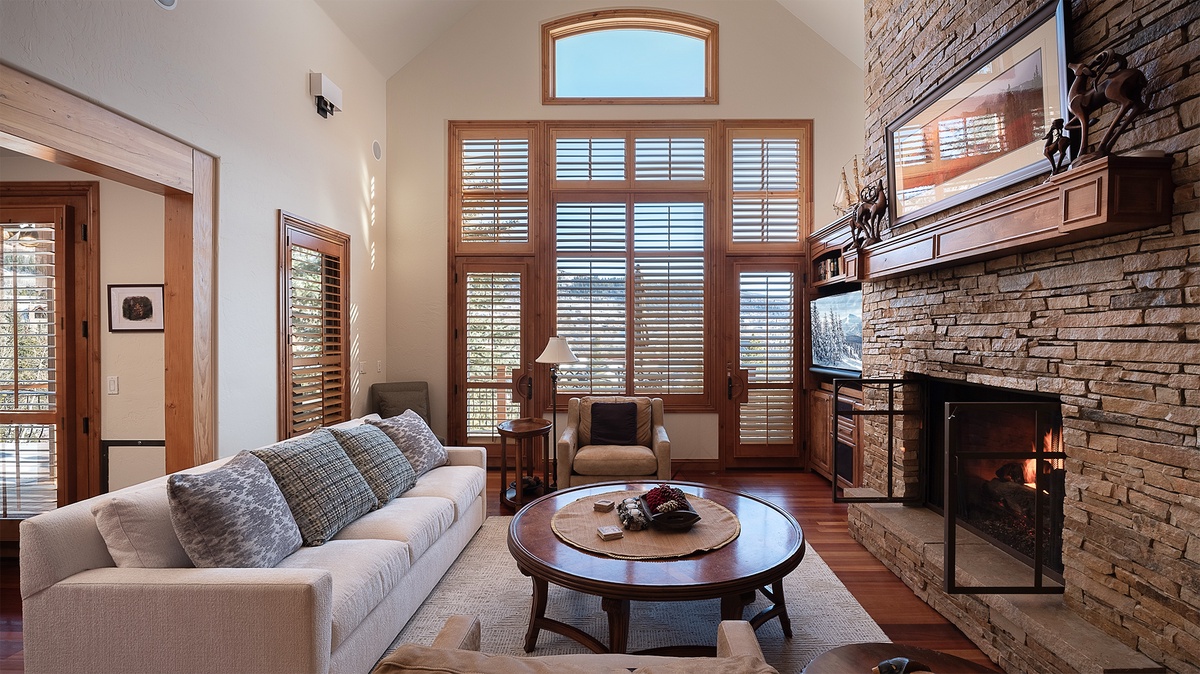 Great Room, Main Level