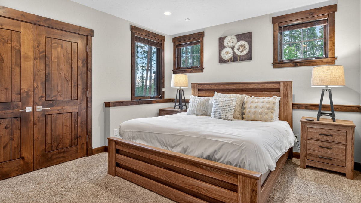 Bedroom 2, Lower Level - King suite