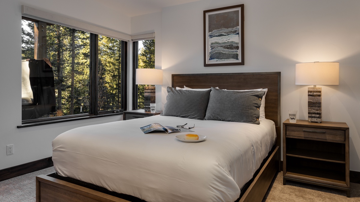 Bedroom 3, Lower Level - Queen suite on lower level