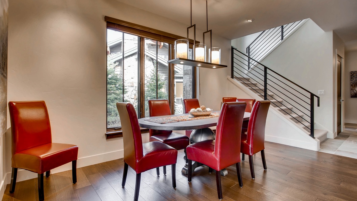 Dining Area, Main Level