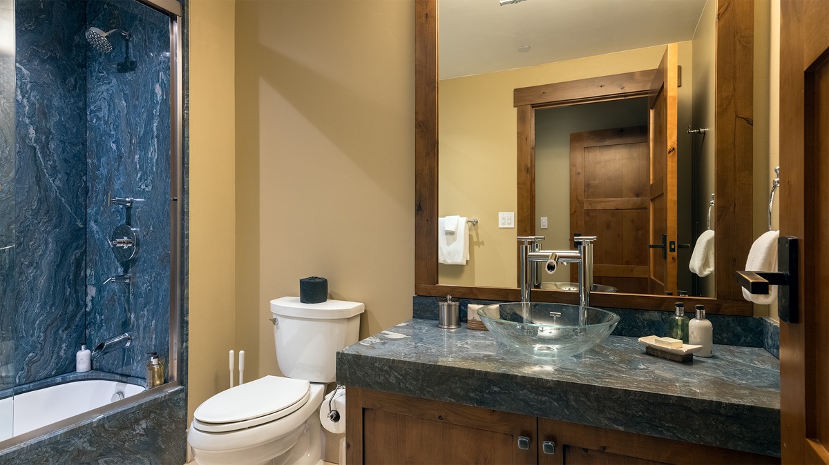 Bedroom 4, Main Level - Ensuite