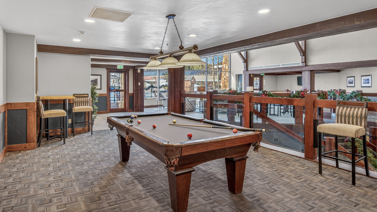Crystal Peak Lodge: Game area