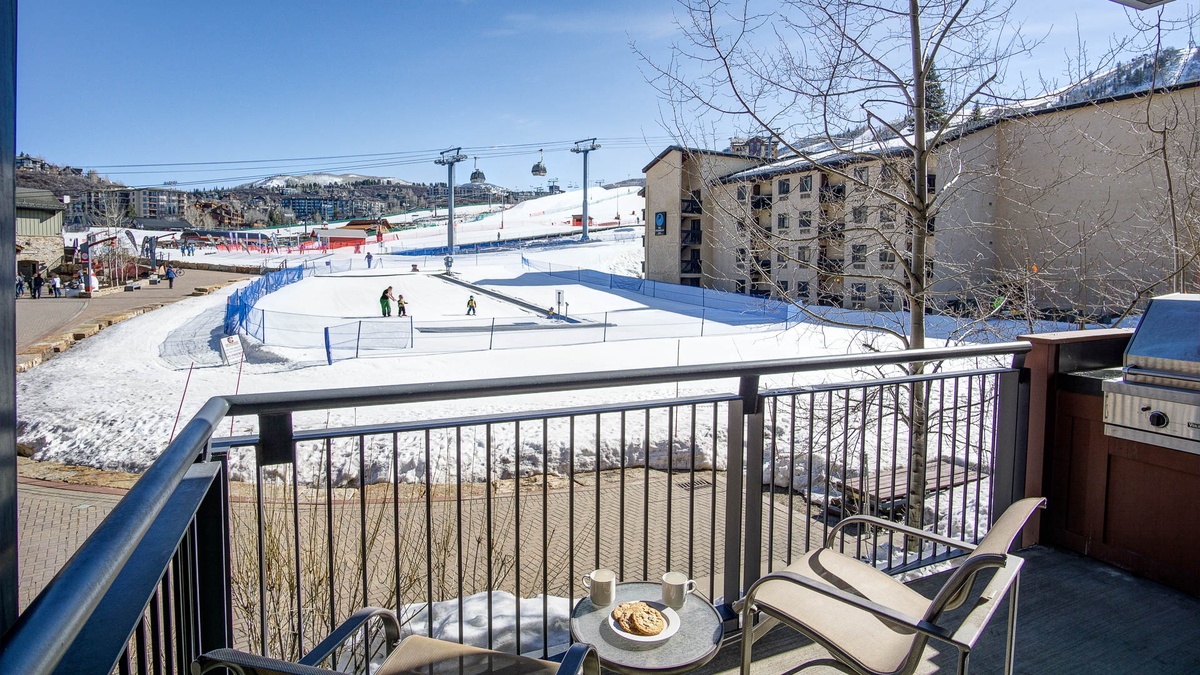 Deck, Main Level - With views (before the base area remodel)