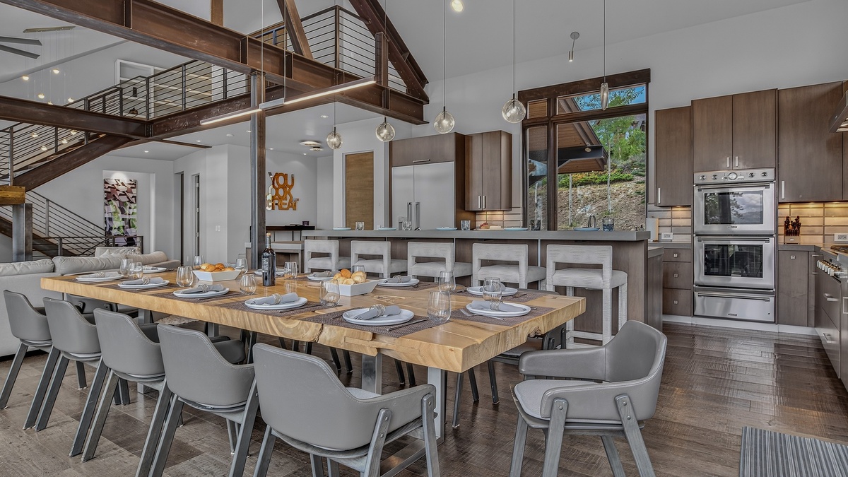 Dining Area, Main Level - Table beside kitchen