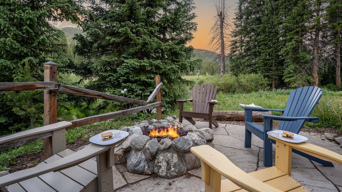 S'mores with the family