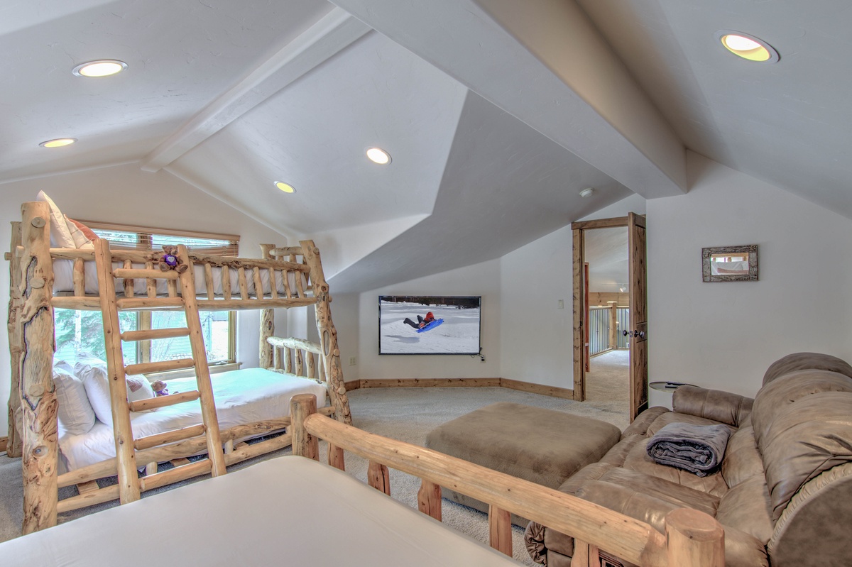 Bedroom 4, Upper Level - Bunkroom and TV