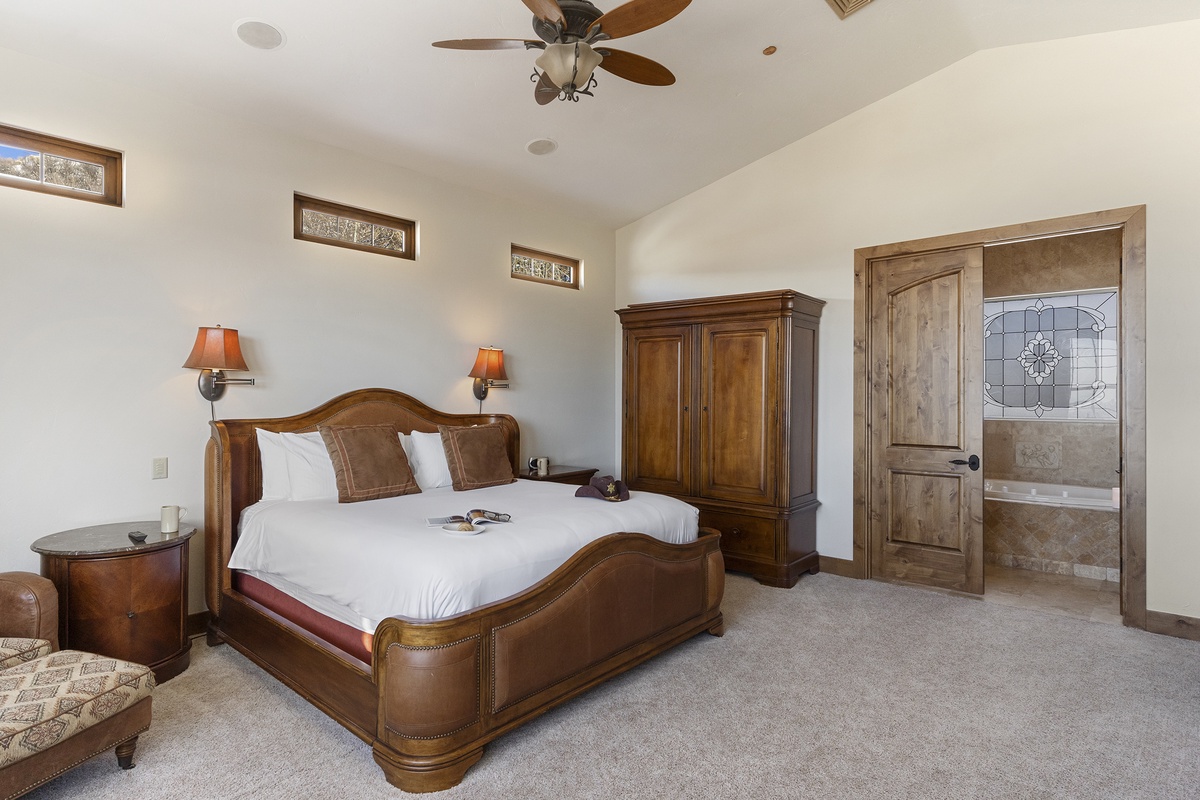 Apex Lodge South Side Primary King Suite 2 Upper Level