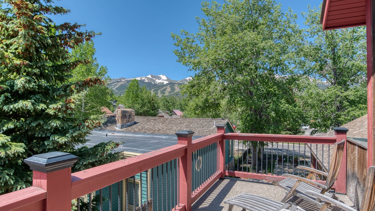 Upstairs primary suite's deck