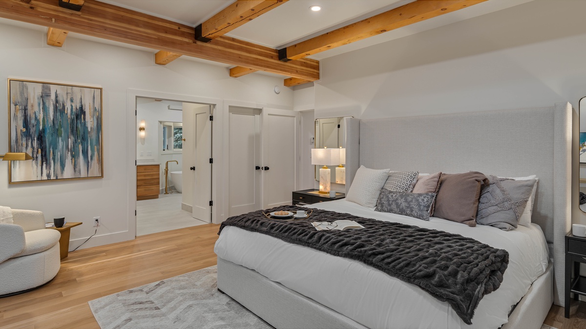 Primary king suite on main level