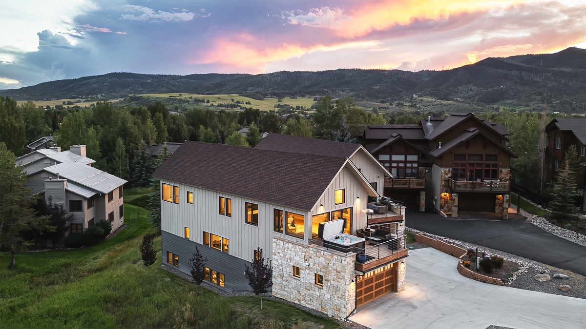 Chalet Memoire Summer views