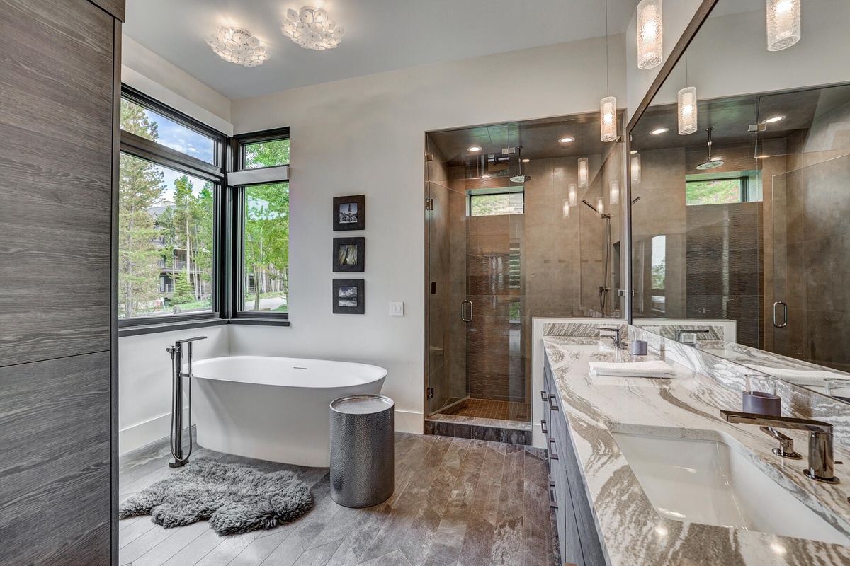 Bathroom 3, Lower Level - Ensuite for the king bedroom with steam shower and tub