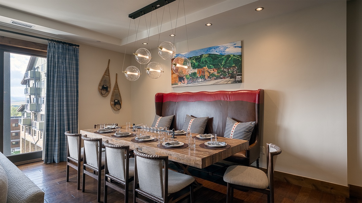 Dining Area, Main Level - Table with seating for 10